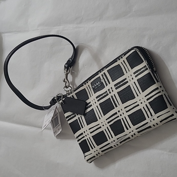 Coach Stripe Wrislet Signature Canvas - Picture 7 of 7